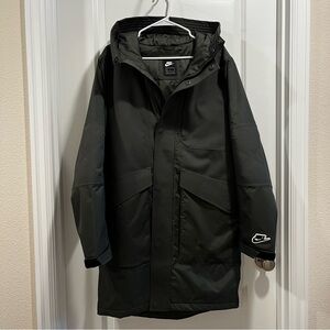 Nike Men's Dark Green Raincoat - Small